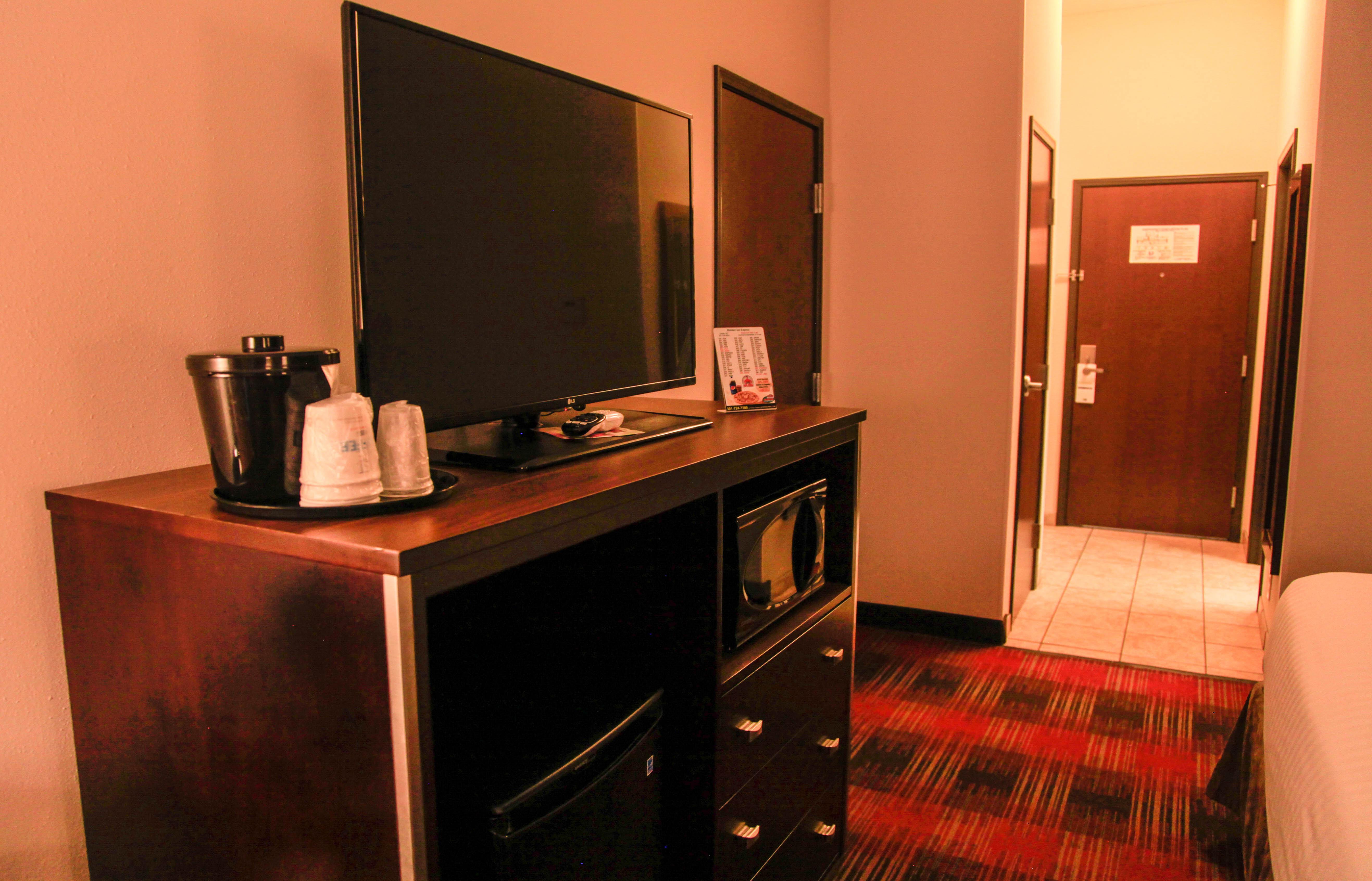 Holiday Inn Express & Suites Cumberland - La Vale By Ihg Extérieur photo