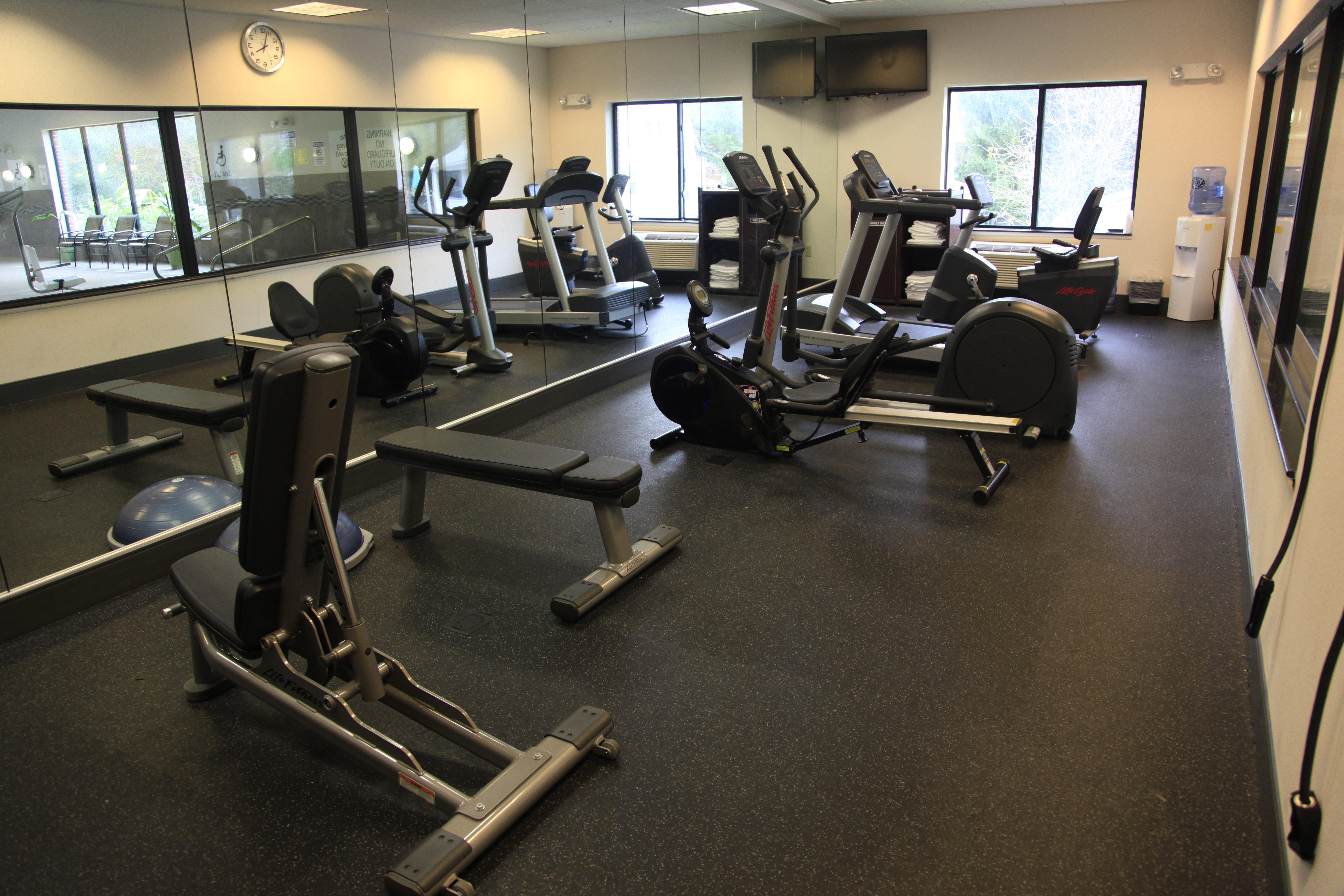 Holiday Inn Express & Suites Cumberland - La Vale By Ihg Extérieur photo