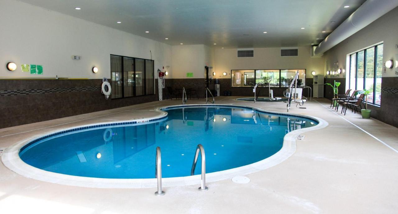 Holiday Inn Express & Suites Cumberland - La Vale By Ihg Extérieur photo
