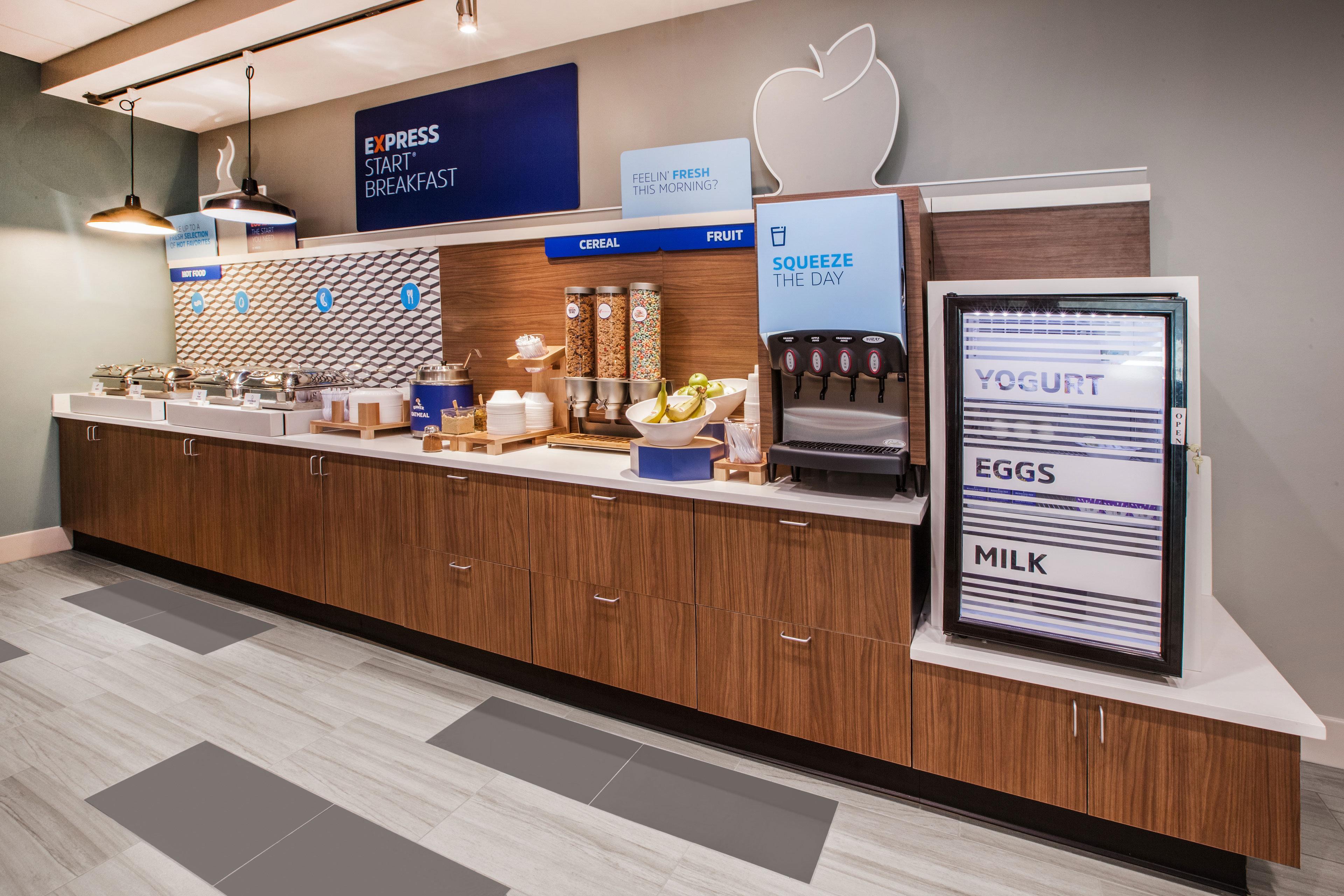 Holiday Inn Express & Suites Cumberland - La Vale By Ihg Extérieur photo