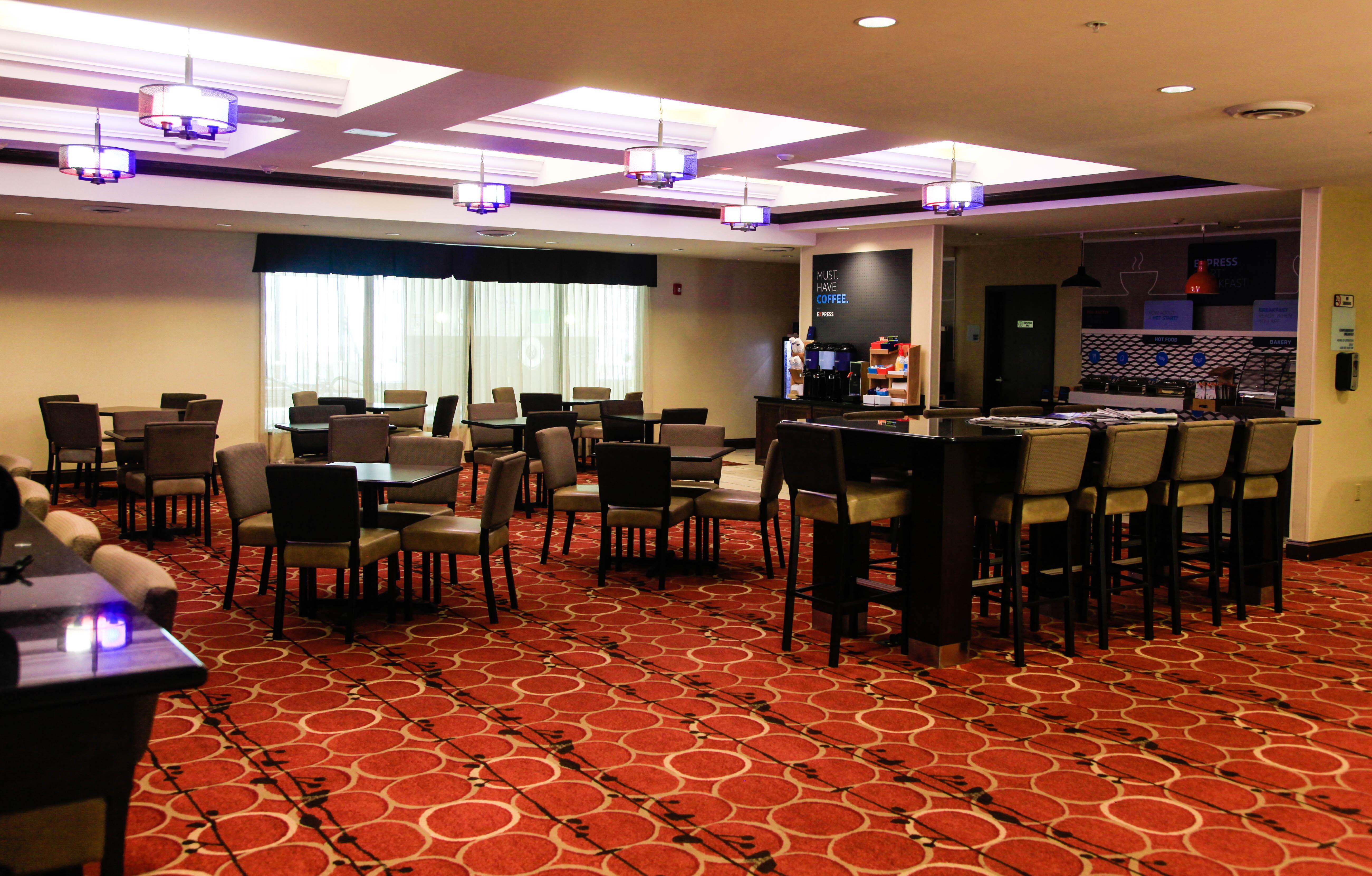 Holiday Inn Express & Suites Cumberland - La Vale By Ihg Extérieur photo
