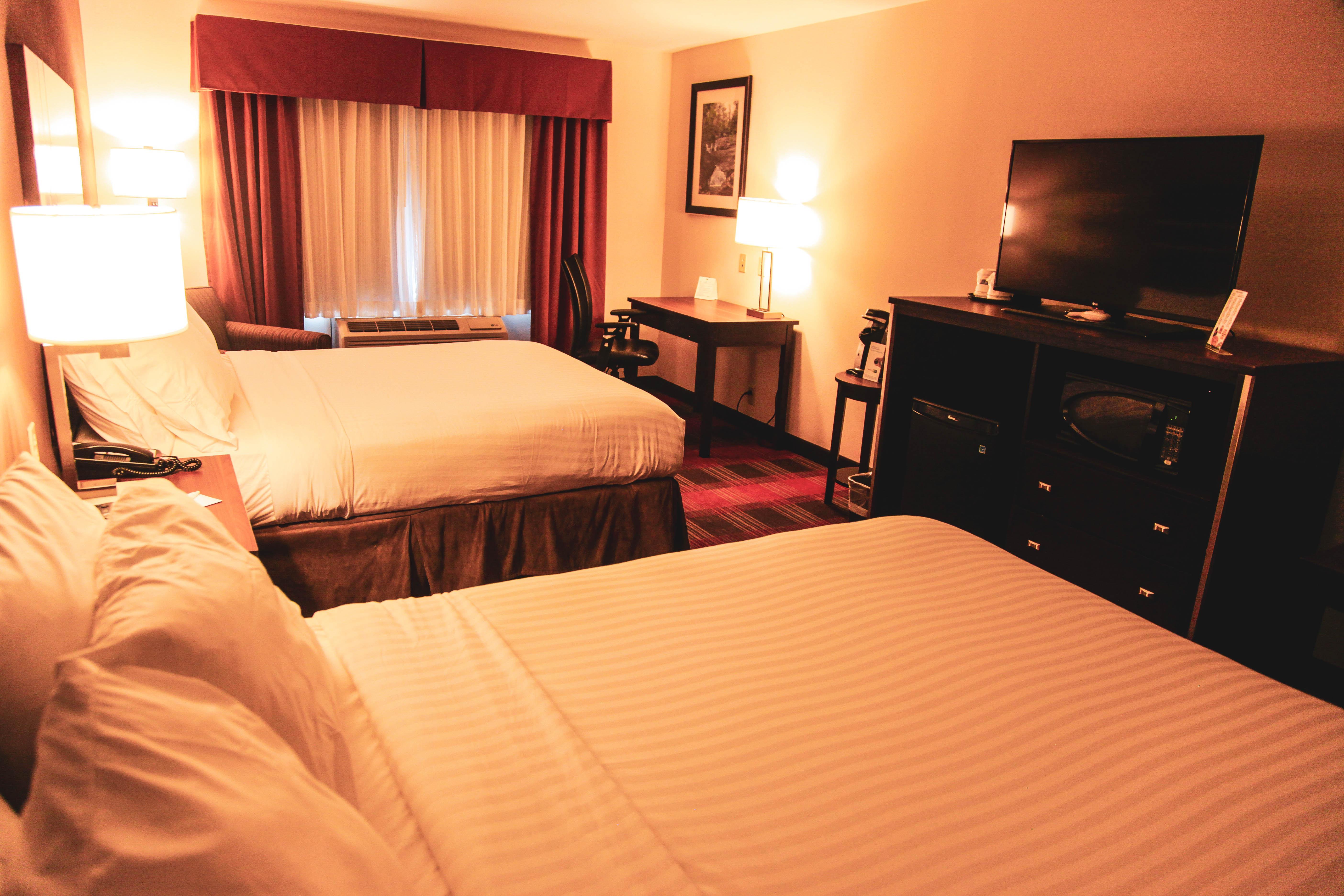 Holiday Inn Express & Suites Cumberland - La Vale By Ihg Extérieur photo