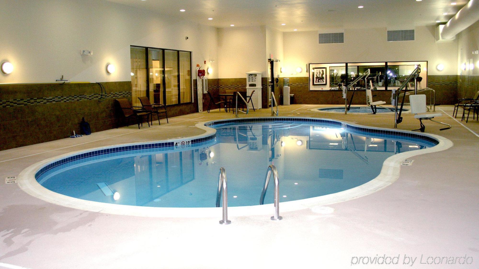 Holiday Inn Express & Suites Cumberland - La Vale By Ihg Extérieur photo